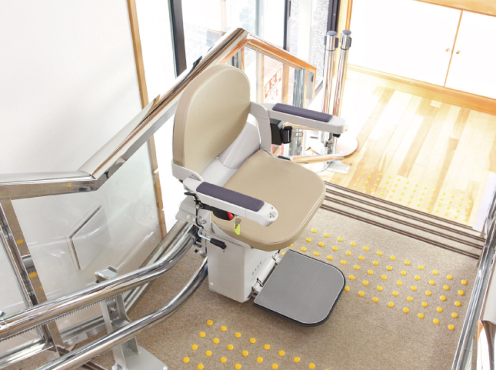 ☆階段電動昇降機 屋外可 稼働品 美品☆ 芳ばしく